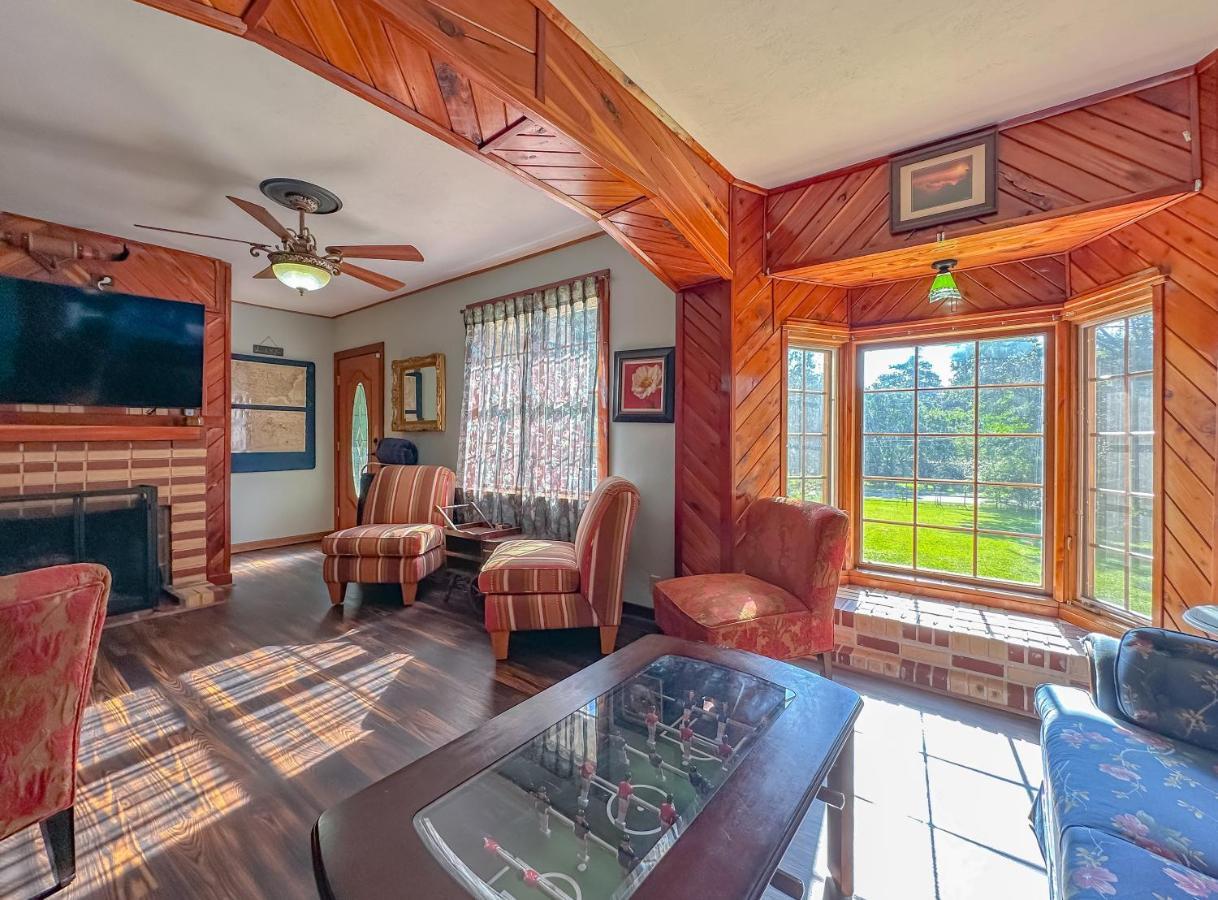 Groups-Hot Tub -Pool- Private-4 Baths Villa Tallahassee Eksteriør bilde